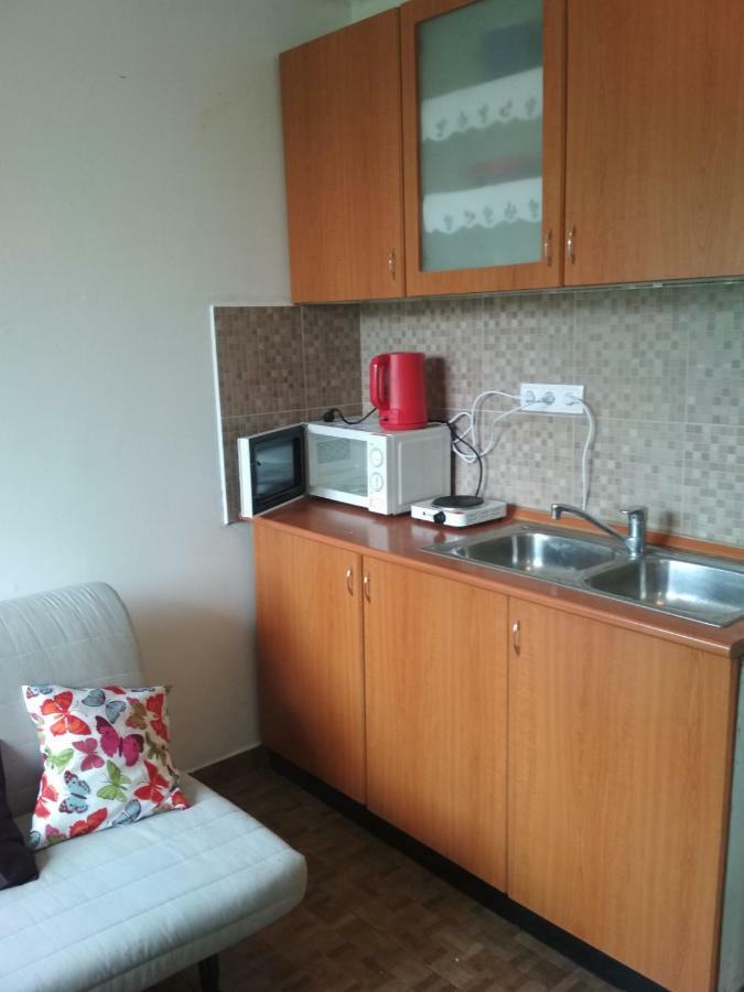 דירות אסטרגום Aradi Apartman מראה חיצוני תמונה