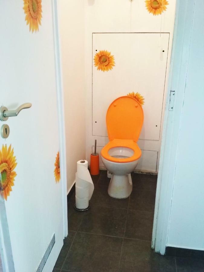 דירות אסטרגום Aradi Apartman מראה חיצוני תמונה